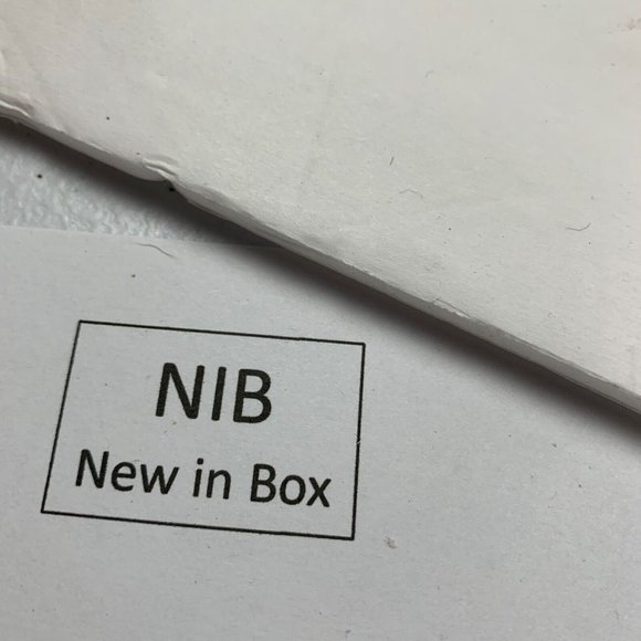 Easy Spirit Ginfer Women's Slip-On Sneaker Size 9 M Microsuede Knit Red NIB S198 - Picture 9 of 10